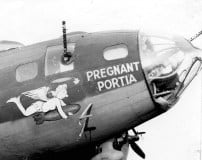 42-5892-Pregnant-Portia